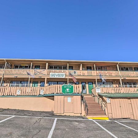 Red River Ski Condo On Main St - Mtn View! المظهر الخارجي الصورة