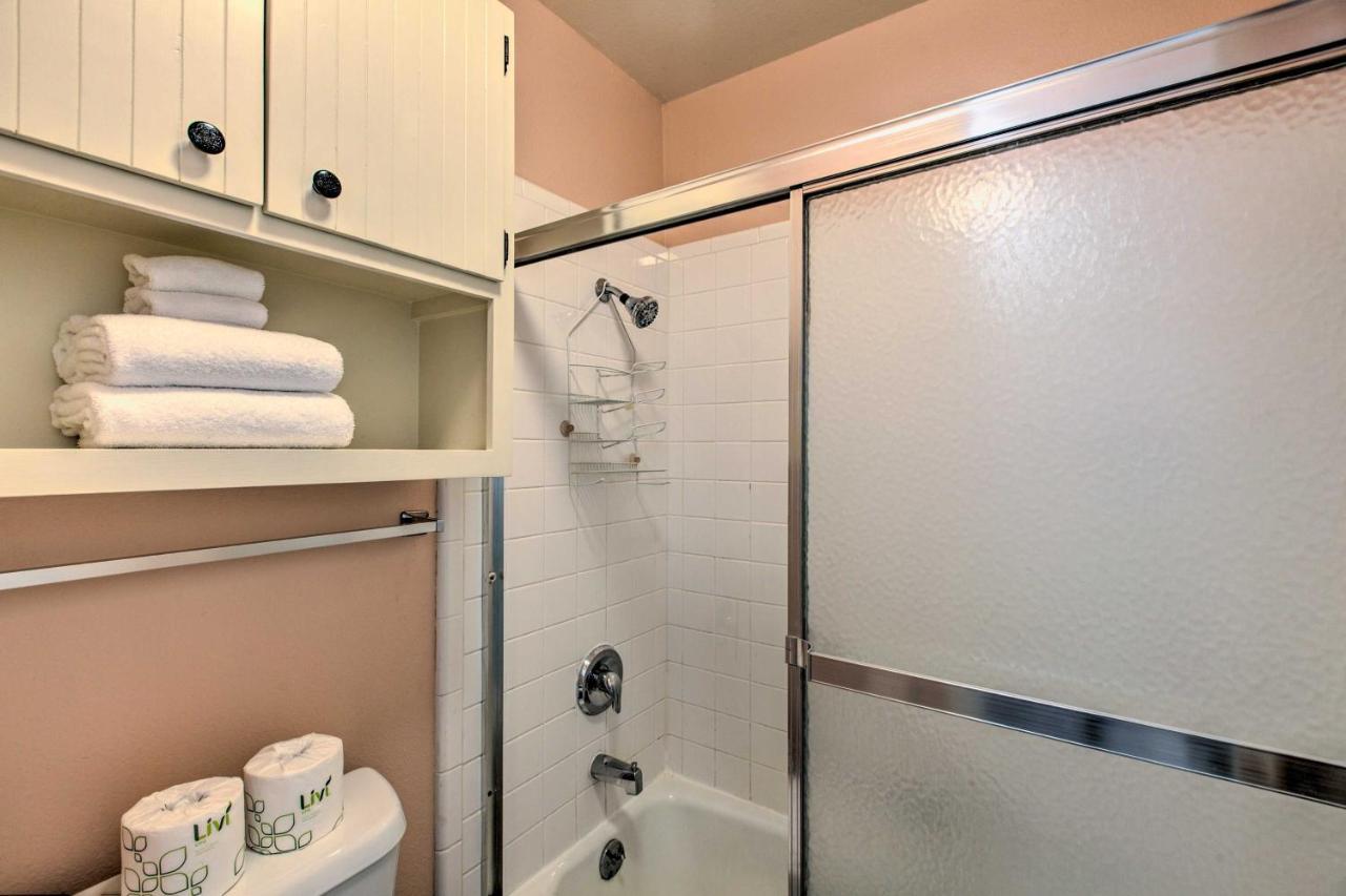 Red River Ski Condo On Main St - Mtn View! المظهر الخارجي الصورة
