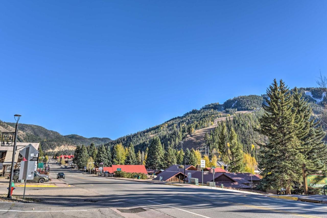 Red River Ski Condo On Main St - Mtn View! المظهر الخارجي الصورة