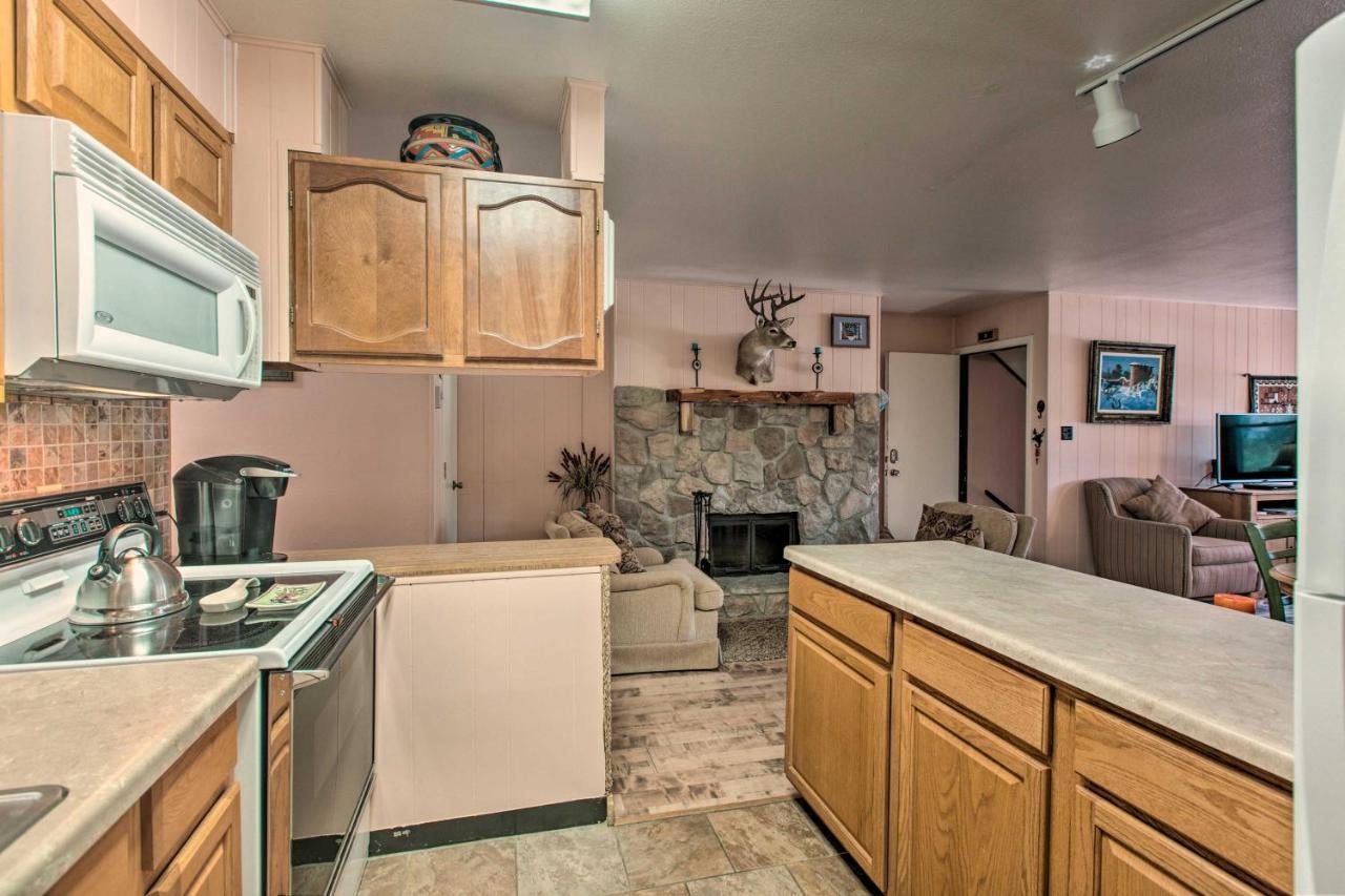 Red River Ski Condo On Main St - Mtn View! المظهر الخارجي الصورة